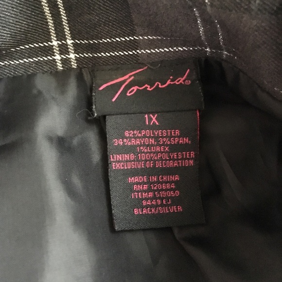 Torrid Plaid Cropped Swing Jacket - Picture 5 of 5